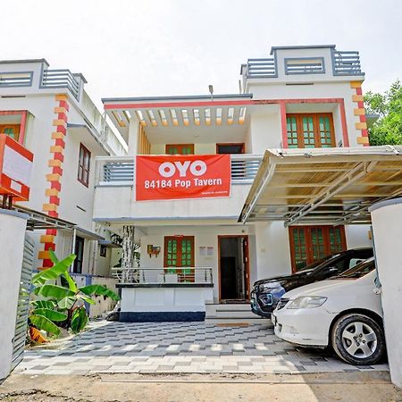 Super Capital O Pop Tavern Kazhakkottam Vettutura ภายนอก รูปภาพ